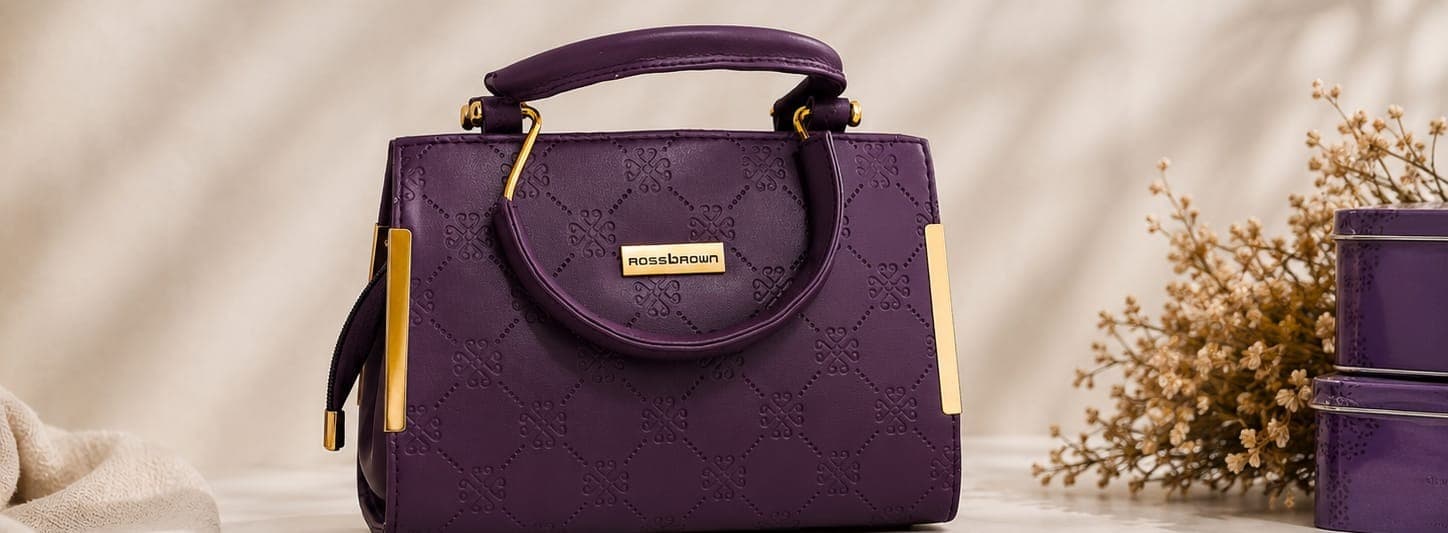 embossed-diamond-pattern-handbag